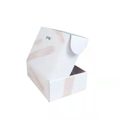 シンプル リサイクルされた紙箱 靴の包装箱 紫外線コーティング 彫刻